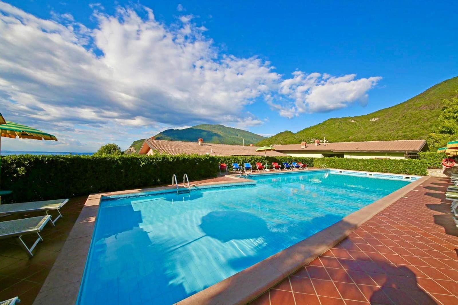 Residence Primera Rompala, Gtsgroup Тиньяле Экстерьер фото