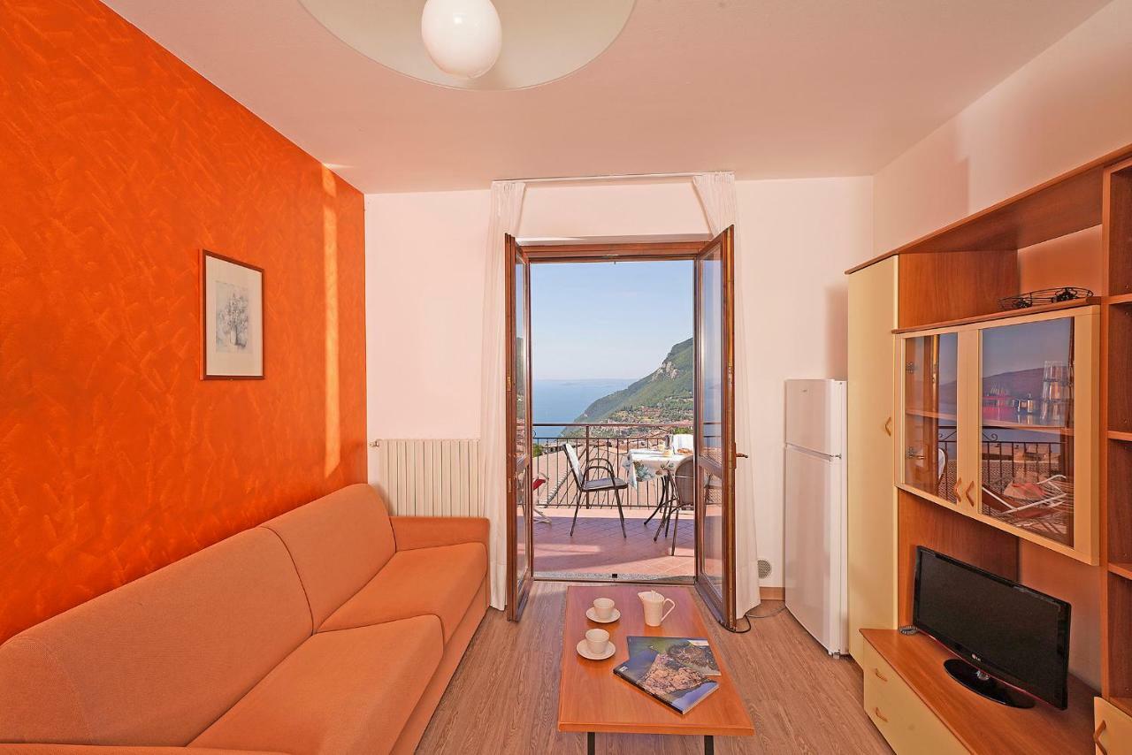 Residence Primera Rompala, Gtsgroup Тиньяле Экстерьер фото